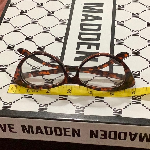 Faux Tortoise Shell Clear Lens Sunglasses - Picture 7 of 7